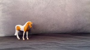РАСПАКОВКА BREYER и SCHLEICH 4 фигурки #шляйх #бреер #schleich #лошади #коровы #распаковка