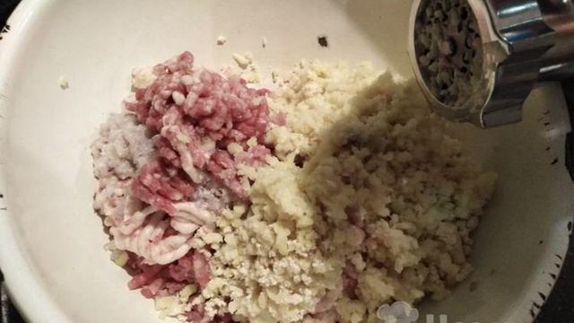 Мясные котлеты в панировке на сковороде