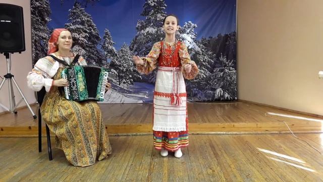 "Земляничка-ягодка" - величальная Владимирской области Ваганова Дарья смотреть онлайн