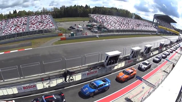 Moscow Raceway DTM 2015 Porsche Sport Challenge Pitline before Qualifying