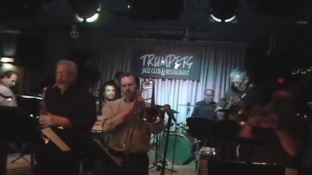 The Dalton Gang plays "Mama Leche" смотреть онлайн