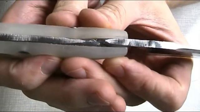 Inquisitor от Steel Claw с фиксированый клинком смотреть онлайн