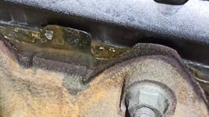 f16d3 течь масла из выпускного коллектора