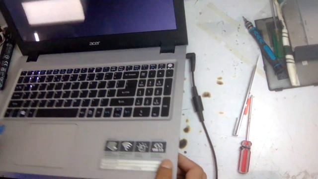 Auto On/Off Problem acer laptop | Power problem of laptop | laptop problem смотреть онлайн