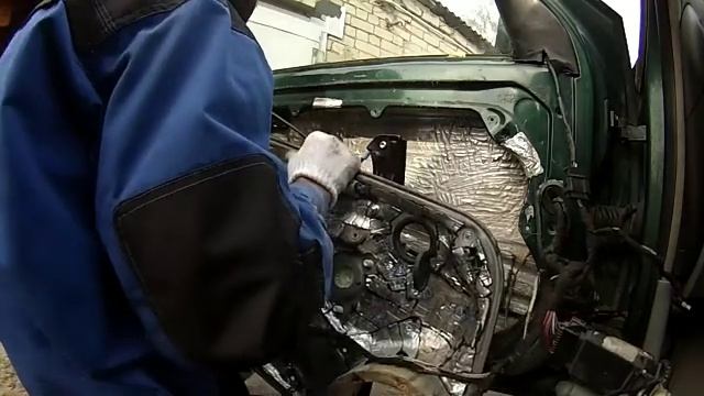 Замена переднего стеклоподъёмника Фольксвагенбора.Replacing the front window lifter Volkswagen Bora