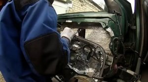 Замена переднего стеклоподъёмника Фольксвагенбора.Replacing the front window lifter Volkswagen Bora