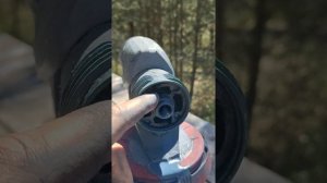 Пистолет краскопульта Bosch 3000 плюёт краской, течёт курок. Есть решение, проверь.