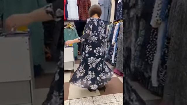 Женское платье из шифона Музыка: BloomerМузыкант: EnjoyMusicСайт: https://enjoymusic.ai смотреть онлайн