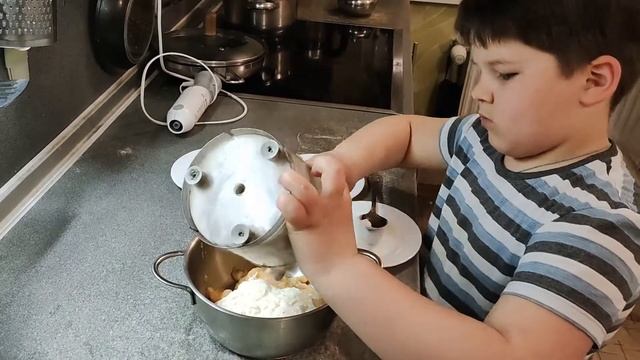 Оладьи мясные из рубленого мяса