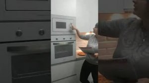 Обзор встраиваемая микроволновая печь MAUNFELD MBMO 20 1PGW