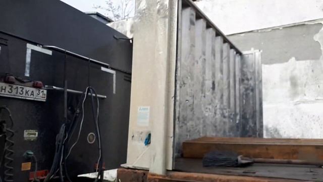 Американский полуприцеп-площадка flatbed