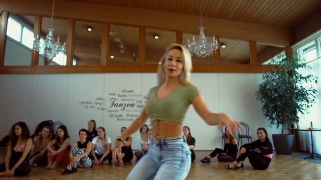 Christina & Gloria - Bachata Lady Style @ Bachata Xtreme / Natti Natasha - Cuento Breve смотреть онлайн