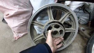 Литое колесо заднее иж, вперёд и под два дисковых тормоза.