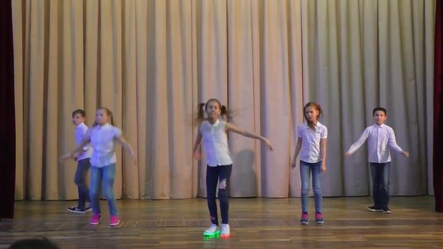 танец на 8 марта смотреть онлайн