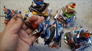 Поделки из фантиков от конфет Елочка Crafts from wrappers from sweets Christmas Tree