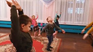 Утреннняя зарядка в садике
