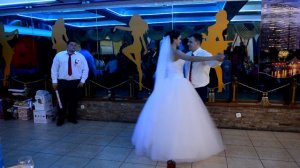 Первый свадебный танец молодоженов видео +38096-683-6287 ПП Ваня съемка фото видео на свадьбу Киев