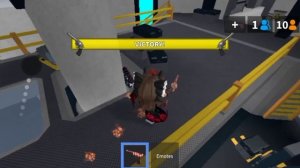 Играю в Мардер Мистери 2 в Роблокс || мм2 в роблокс ?? [Увеличте звук если не слышен мой голос]