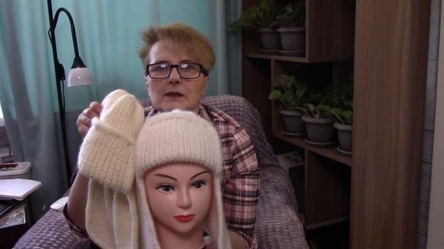 Вязание.Шапки-ушанки.Вязание для братьев наших меньших.