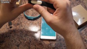 Фитнес браслет Xiaomi Mi Band! Распаковка и обзор!