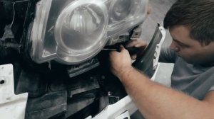 Замена линз, шлифовка, полировка и бронирование стекол фар на Nissan X-Trail.