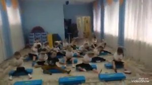 Утренняя зарядка на степах.