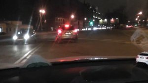 Автонакат - Островки на широком перекрестке полезны.