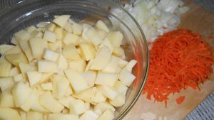Суп с грибами и копчёным сыром