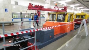 Выставка хозяйственных и служебных поездов метро. Станция "Партизанская" // 18 мая 2015 года