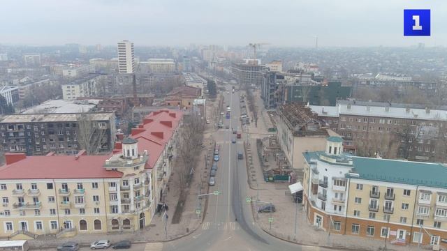 Новая жизнь города: российские строители заново отстраивают Мариуполь