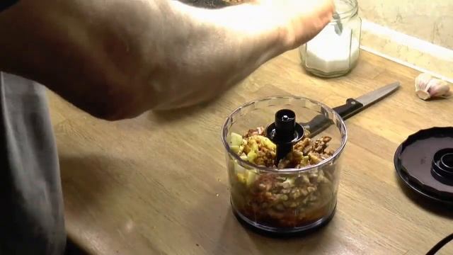Запечённые баклажаны под лёгким ореховым соусом "баже". Просто! Очень вкусно!