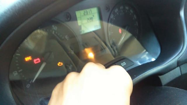 Шкода Фабия сброс надписи СЕРВИС смотреть онлайн