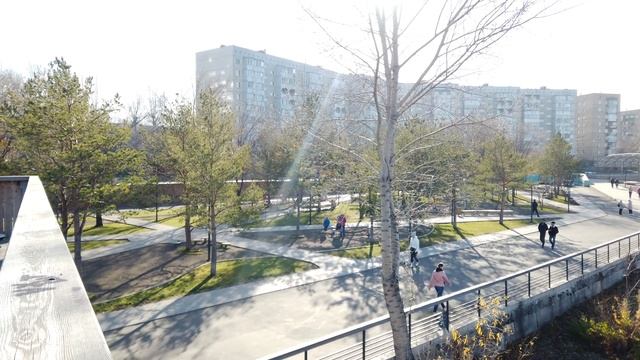 Осенняя прогулка по Ярыгинской набережной на правом берегу Красноярска.  Октябрь 2022 смотреть онлайн