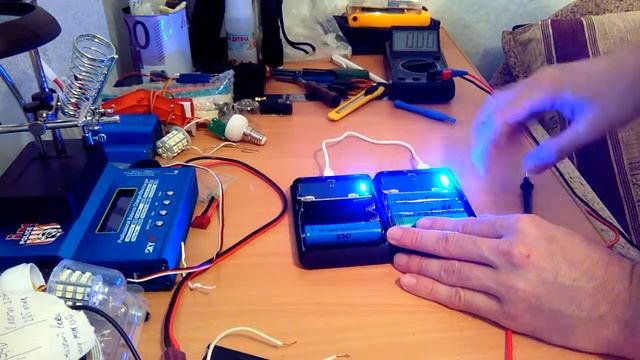 Обзор power bank 4x18650 2 usb смотреть онлайн