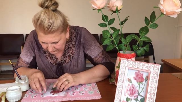 Мастер-класс от Наталии Жуковой "Декупаж. Имитация вышивания." смотреть онлайн