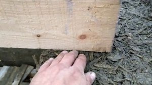 Дом из арболита, ложим балки...
