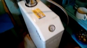 Котёл отопления, насос в систему.