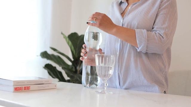 Все это время вы делали НЕПРАВИЛЬНО! 6 ошибок во время питья воды смотреть онлайн