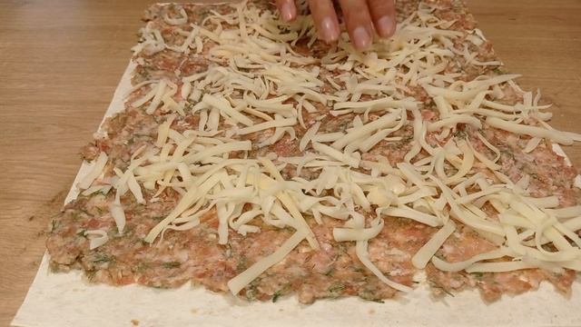 РУЛЕТ ИЗ ЛАВАША С МЯСОМ и 3 сырами смотреть онлайн