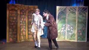 СЛУГА ДВУХ ГОСПОД