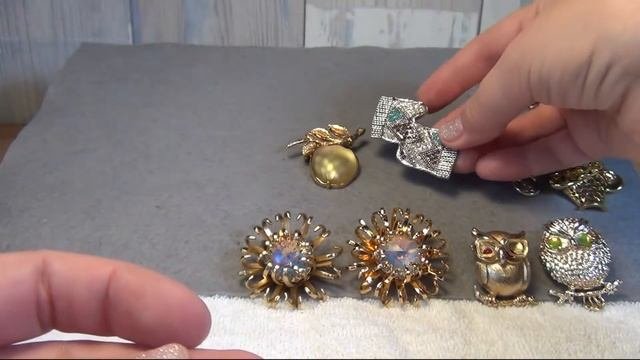 Продолжение распаковки посылки из США с винтажной бижутерией