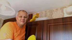 Как удалить пятна на потолке без покраски.