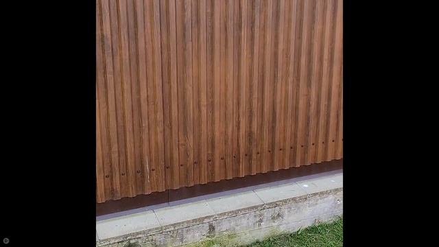 Проектирование зданий. Откуда берутся белые потеки внизу забора из профлиста смотреть онлайн