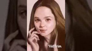 Бегут года и грусть печаль в твоих глазах