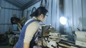 ?天才女孩修复报废推抛机,将一堆零件完美组装,太棒了!Genius girl repairs scrapped push and throw machine丨林果儿