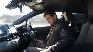 Обзор Toyota CH-R. Стоит ли брать за эти деньги? Аукционы Японии. 6+ лет