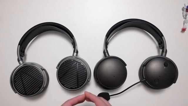 Audeze Maxwell vs Audeze MM-100, Closed vs Open Planar Headphone