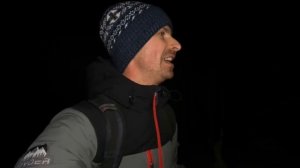 Ночёвка зимой в лесной избушке | Пеший поход