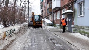 26.01.2023 Комплексная уборка дворовой территории в Приокском районе.