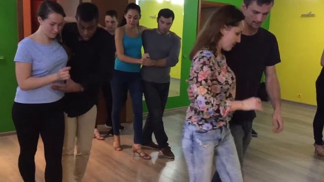 Kizomba class Moscow - excesso de humor - Alan Eufor & Anna смотреть онлайн